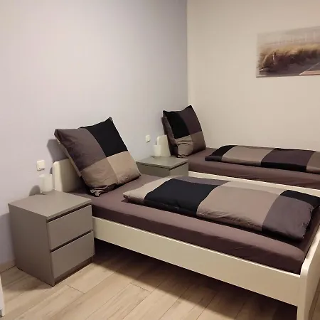 Fewo Apartment *