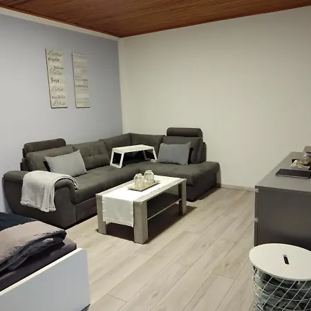 Fewo Apartment *